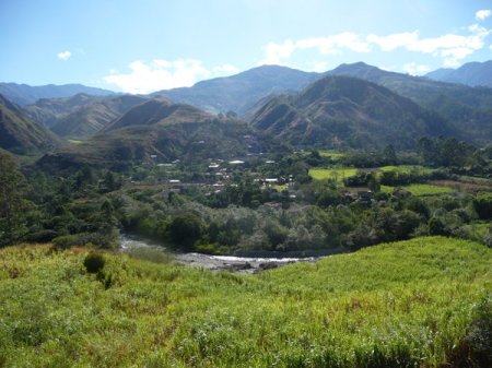 4175214-View-of-Vilcabamba-0